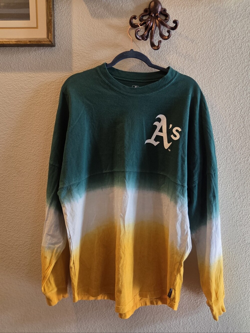 Fanatics Oakland A's Green White Yellow Dip-Dye Crewneck